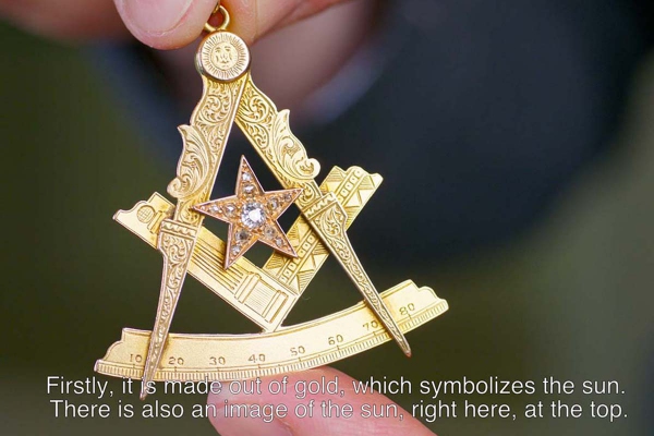 Expert’s Voice | Exploring the history of a gold Freemason pendant