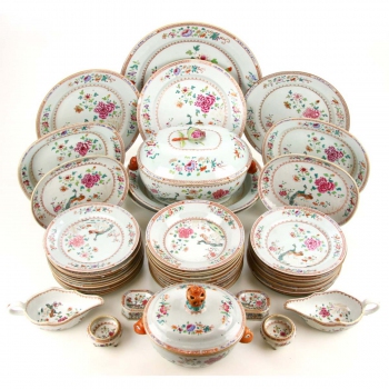 A fencai dinner service