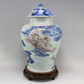 A blue and white dragon & tiger vase